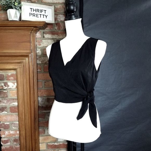 Momni Tops - Momni Wrap Around Cropped Blouse